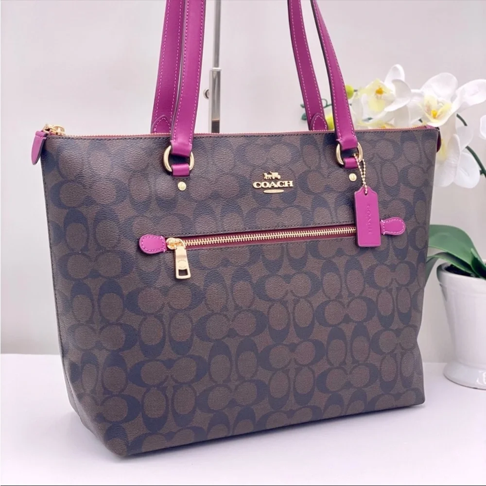 Coach Gallery Tote In Signature Canvas New - Picture 13 of 15